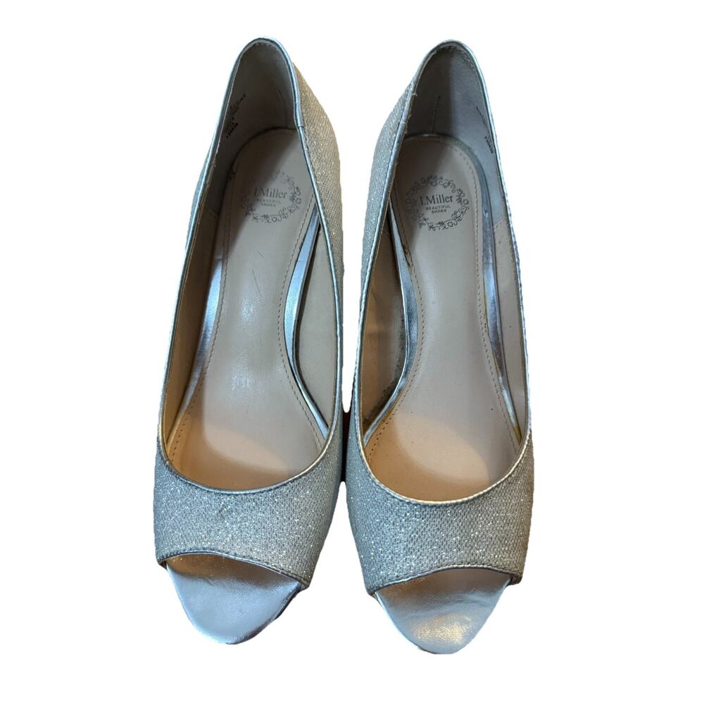 L. MILLER Women’s Silver Sparkly Peep Toe Slip On Kitten Pump Heels Size 7.5